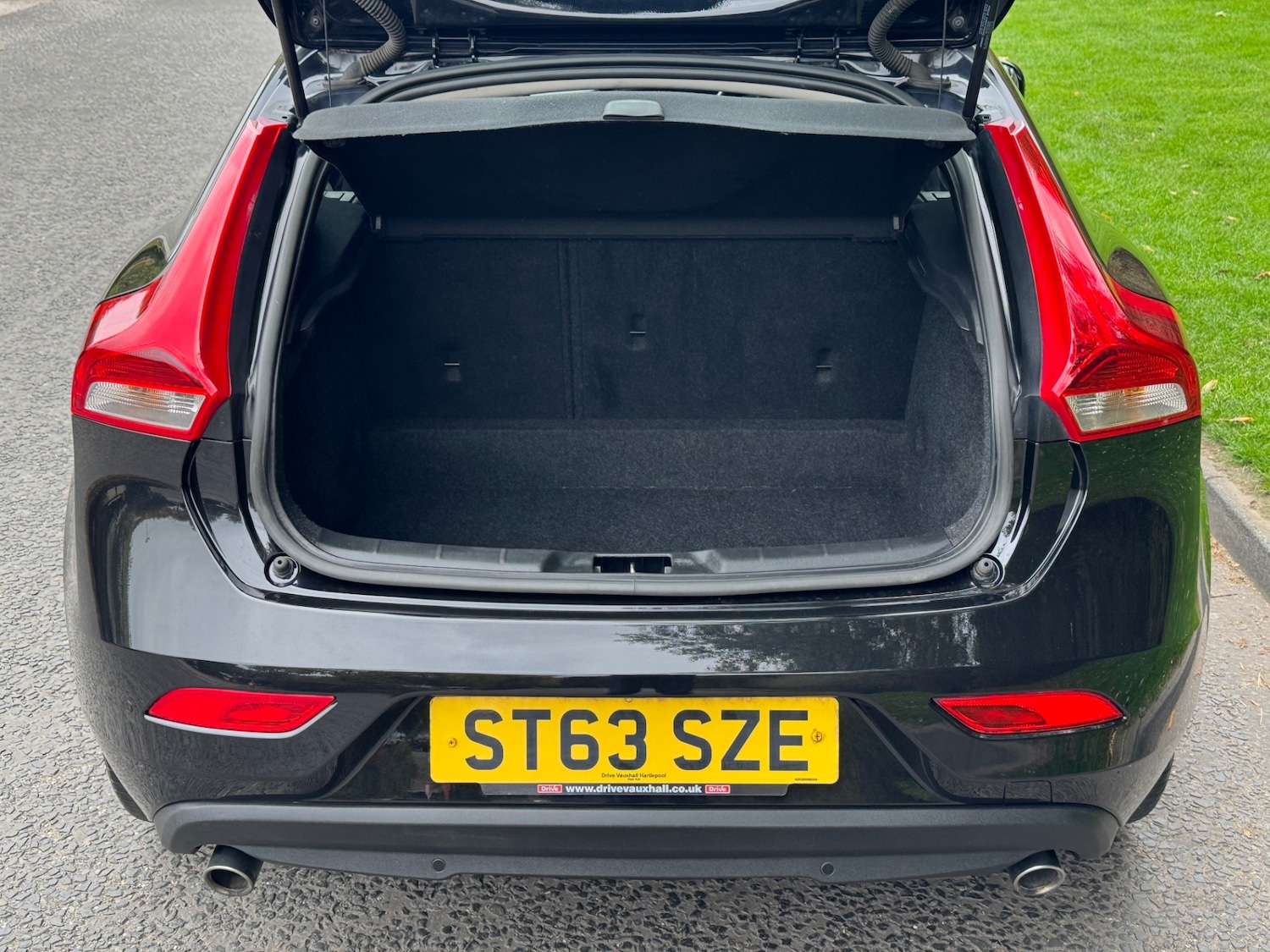 Used Volvo V40 2013 for sale - 76289660: Photo 11