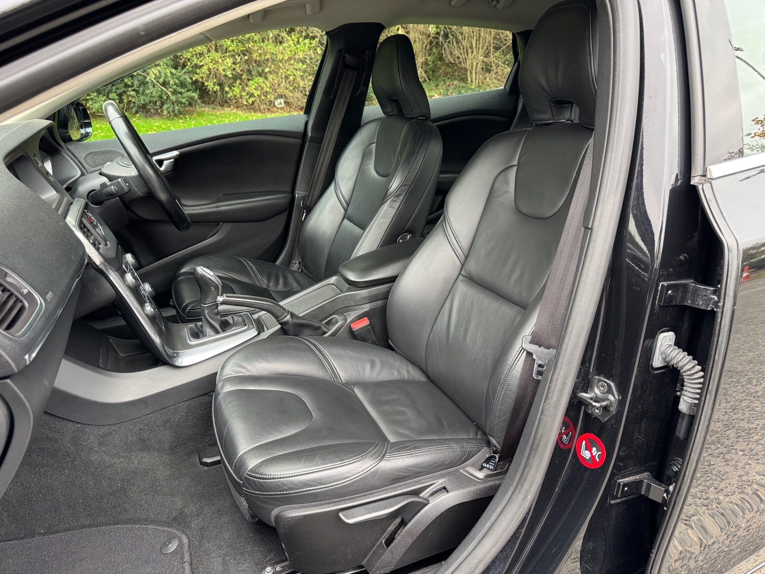 Used Volvo V40 2013 for sale - 76289660: Photo 9