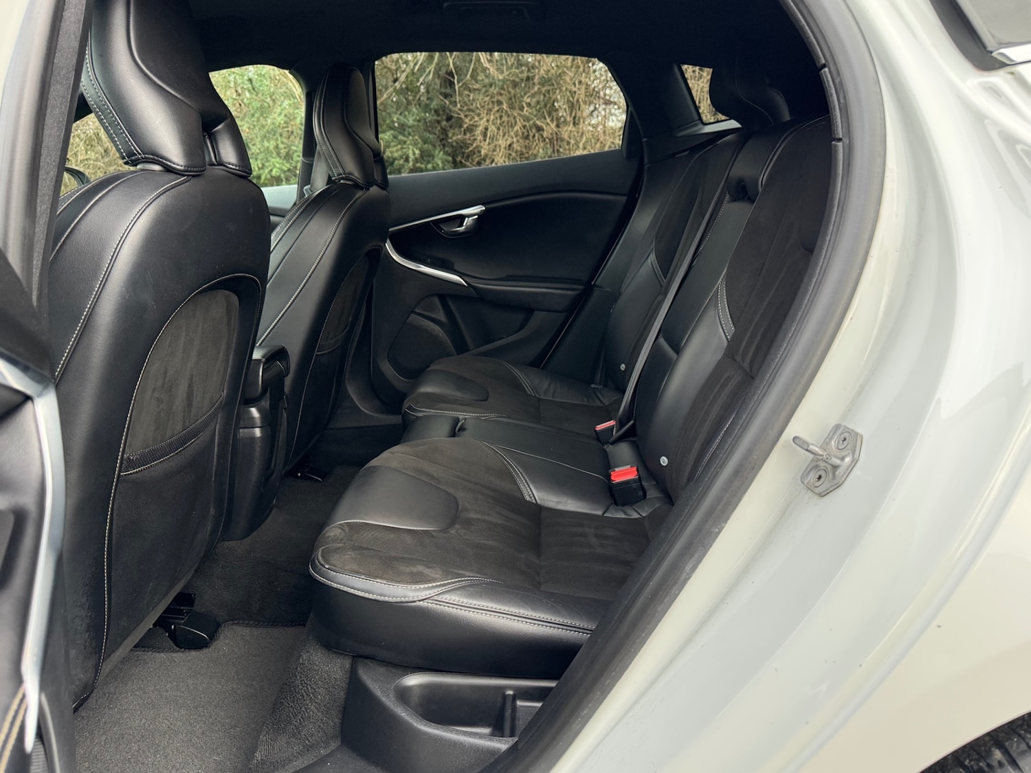 Used Volvo V40 2015 for sale - 77261252: Photo 10