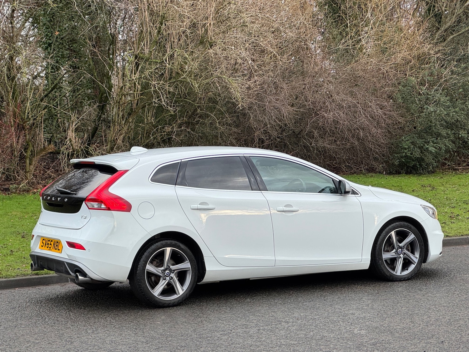 Used Volvo V40 2015 for sale - 77261252: Photo 3
