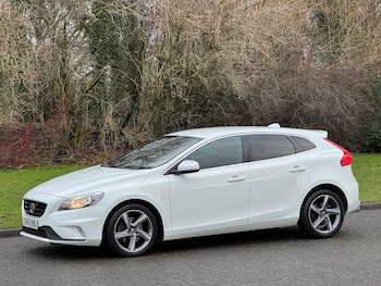 Used Volvo V40 2015 for sale - 77261252: Photo