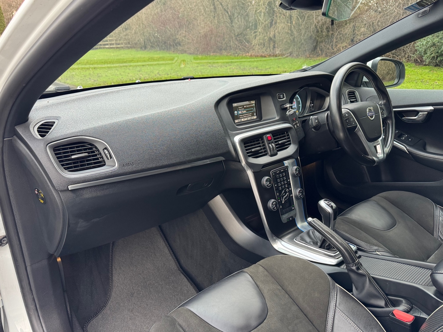 Used Volvo V40 2015 for sale - 77261252: Photo 7