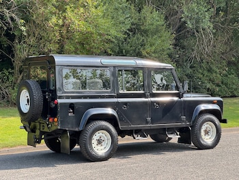 Used Land Rover Defender 110 1986 for sale - 75568755: Photo