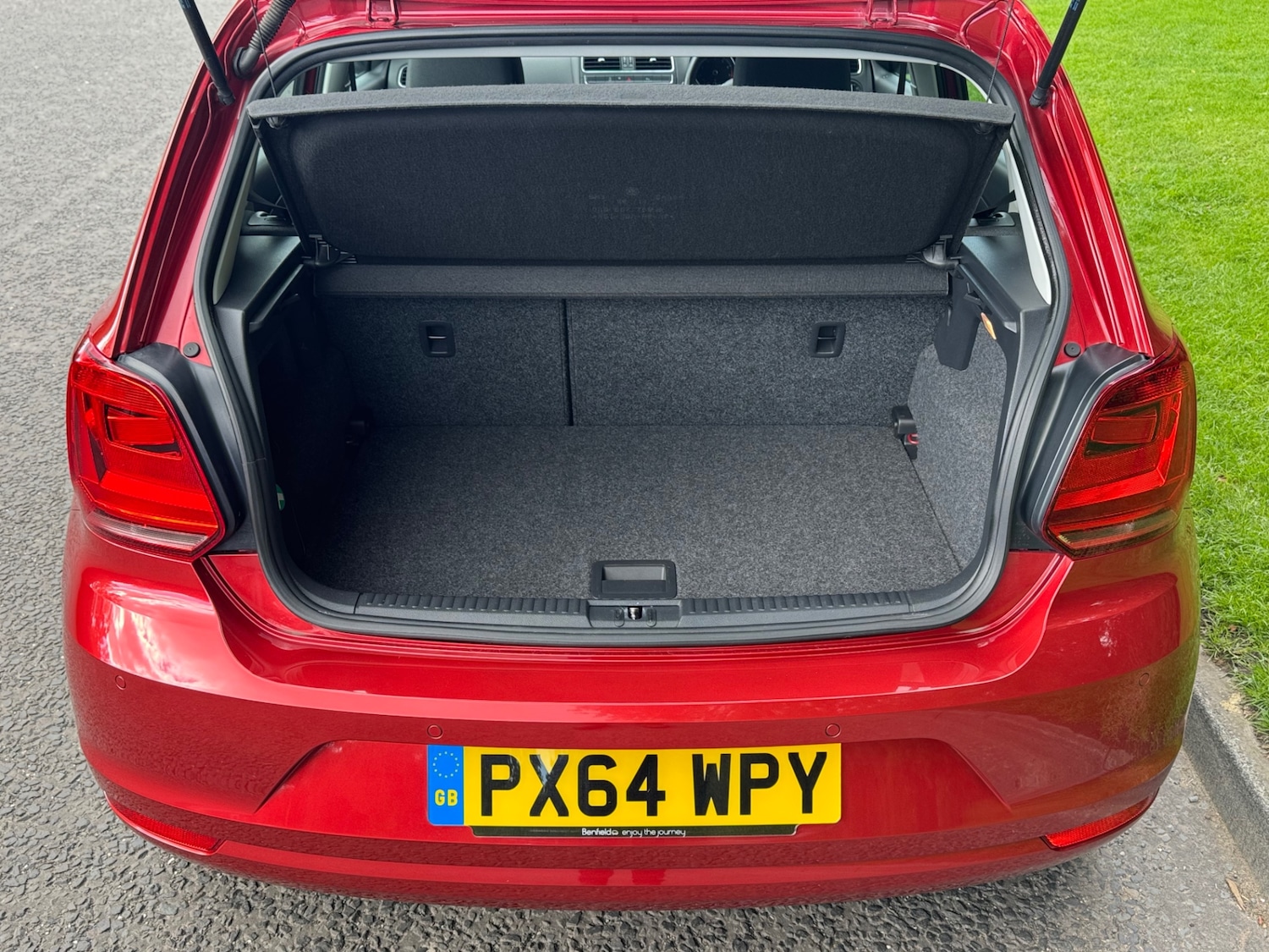 Used Volkswagen Polo 2014 for sale - 76027949: Photo 11