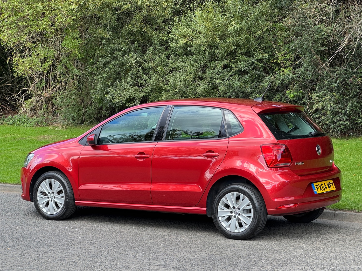 Used Volkswagen Polo 2014 for sale - 76027949: Photo 6