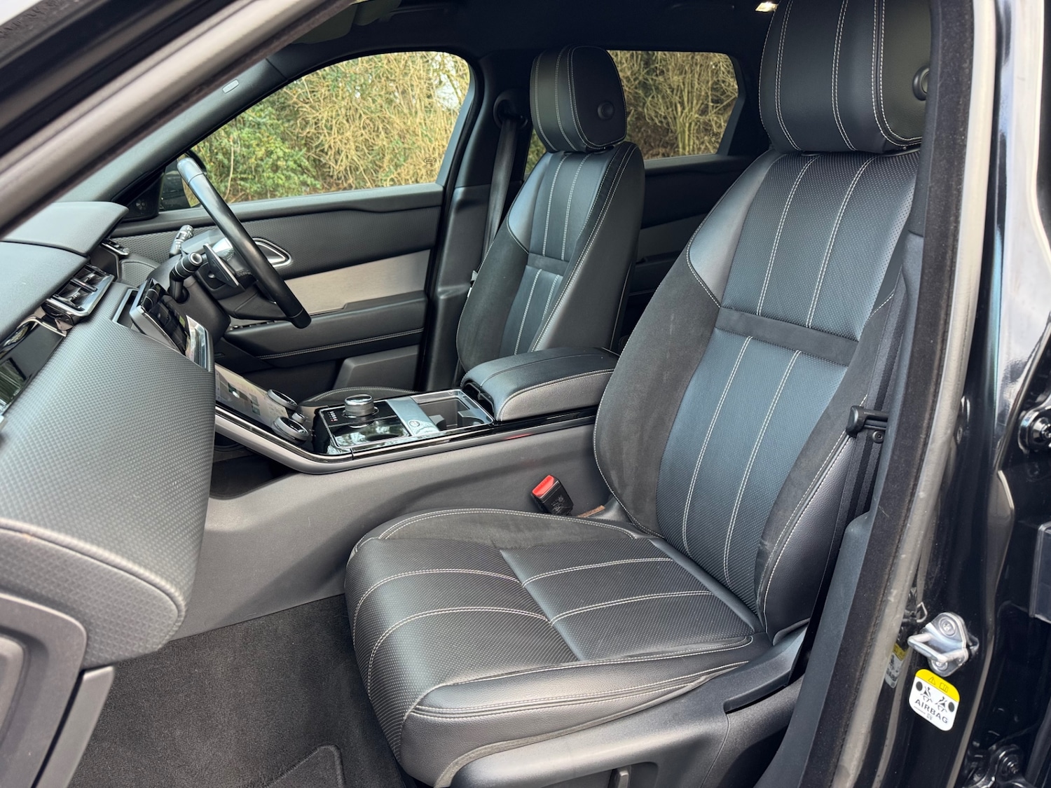 Used Land Rover Range Rover Velar 2018 for sale - 77449907: Photo 9