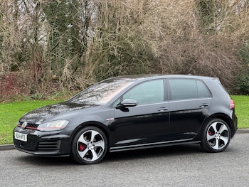 Used Volkswagen Golf 2014 for sale - 76984420: Photo