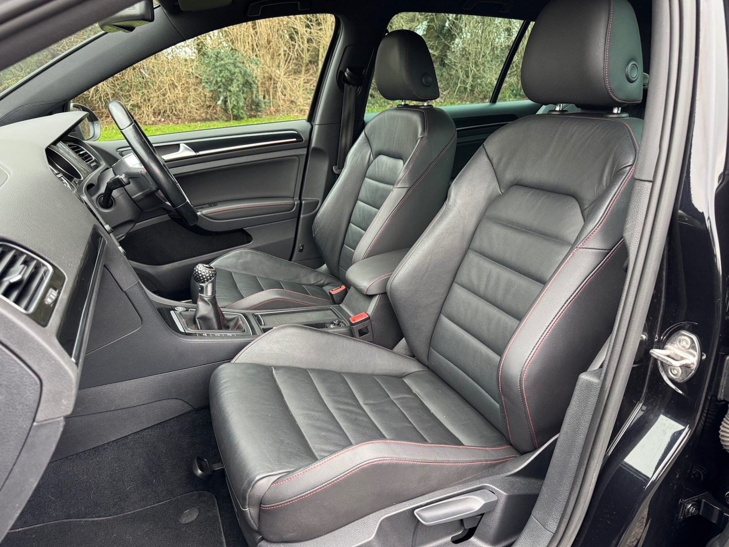 Used Volkswagen Golf 2014 for sale - 76984420: Photo 9