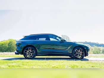 Used Aston Martin DBX 2024 for sale - 79479429: Photo