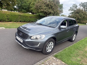Used Volvo XC60 2017 for sale - 75413305: Photo