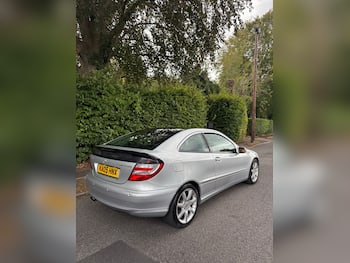 Used Mercedes-Benz C Class 2005 for sale - 79690341: Photo