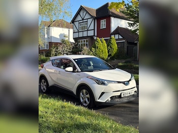 Used Toyota C-HR 2019 for sale - 78213739: Photo
