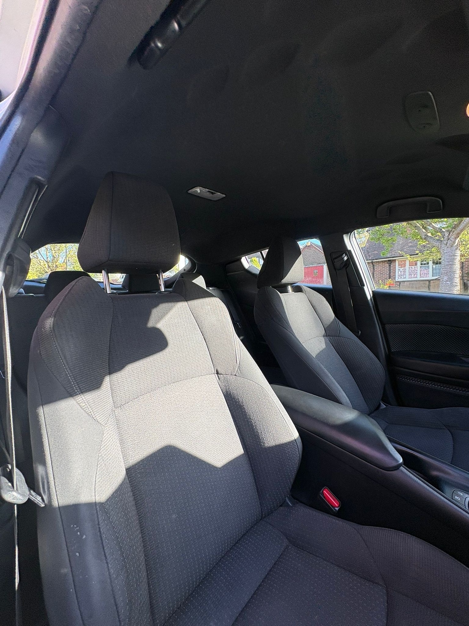 Used Toyota C-HR 2019 for sale - 78213739: Photo 22