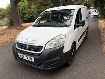 Used Peugeot Partner 2017 for sale - 79583709: Photo