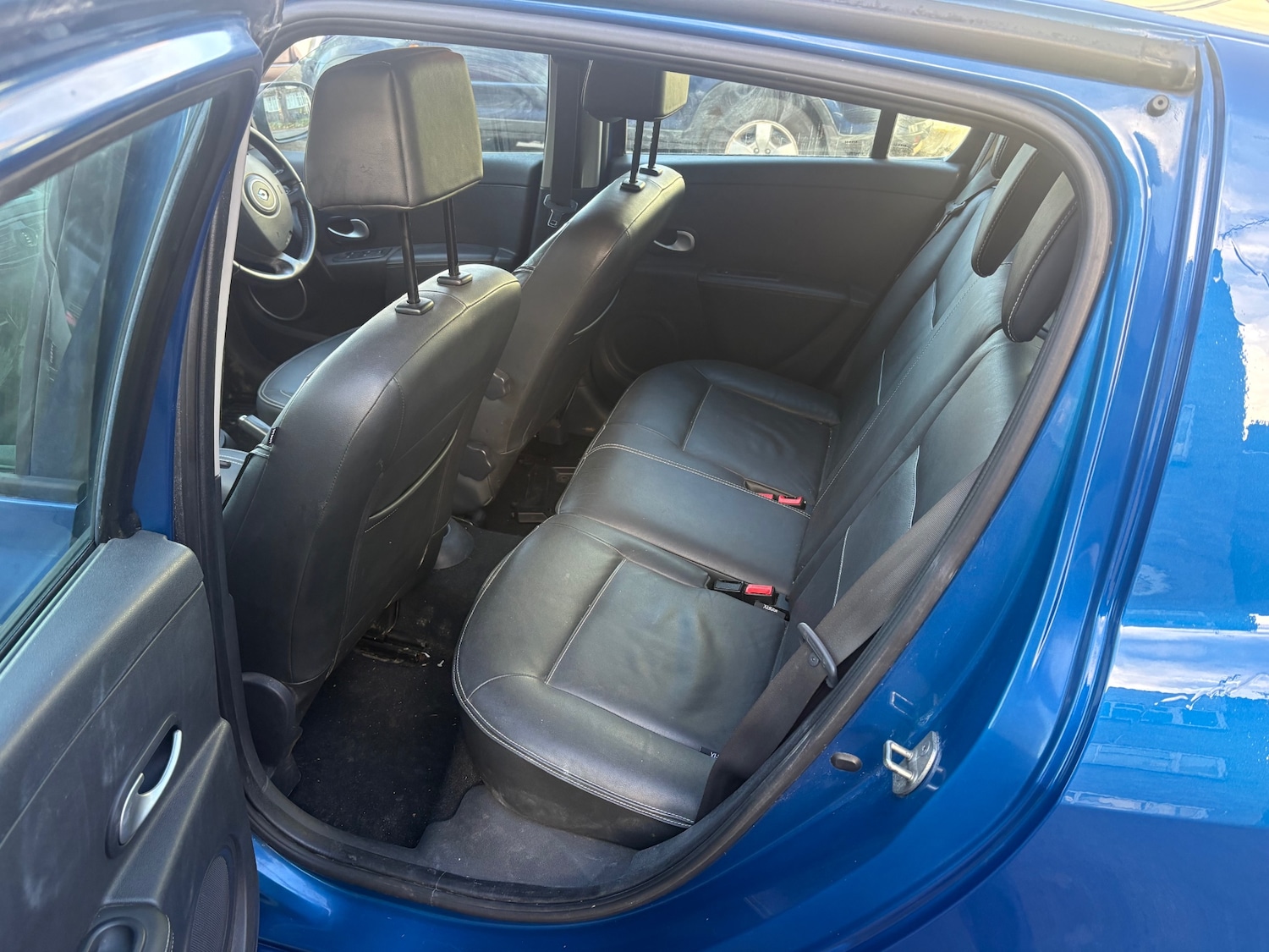 Used Renault Clio 2010 for sale - 77431958: Photo 10