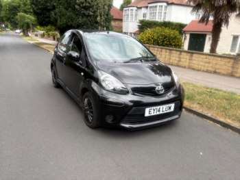 2014 (14) - 1.0 VVT-i Move 5dr
