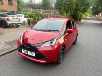 2016 (16) - 1.0 VVT-i X-Play 5dr x-shift