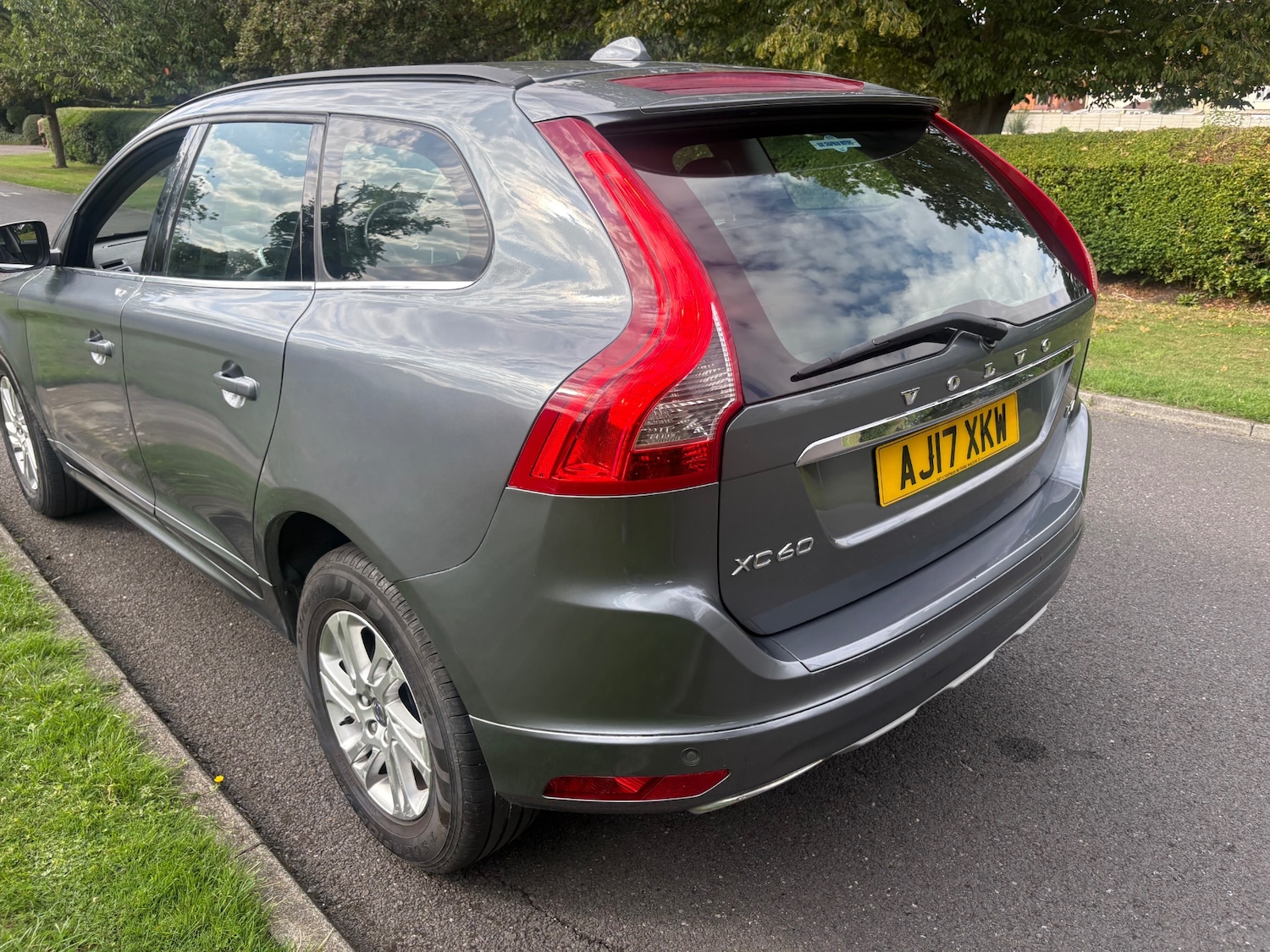 Used Volvo XC60 2017 for sale - 76594690: Photo 11