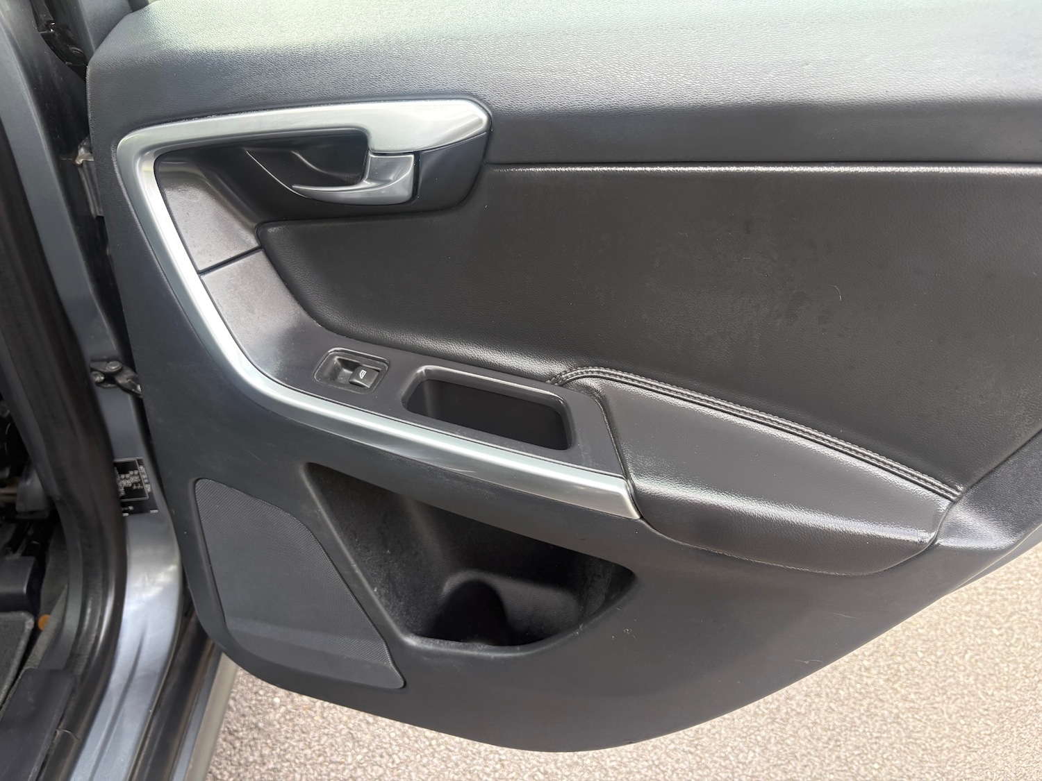 Used Volvo XC60 2017 for sale - 76594690: Photo 7