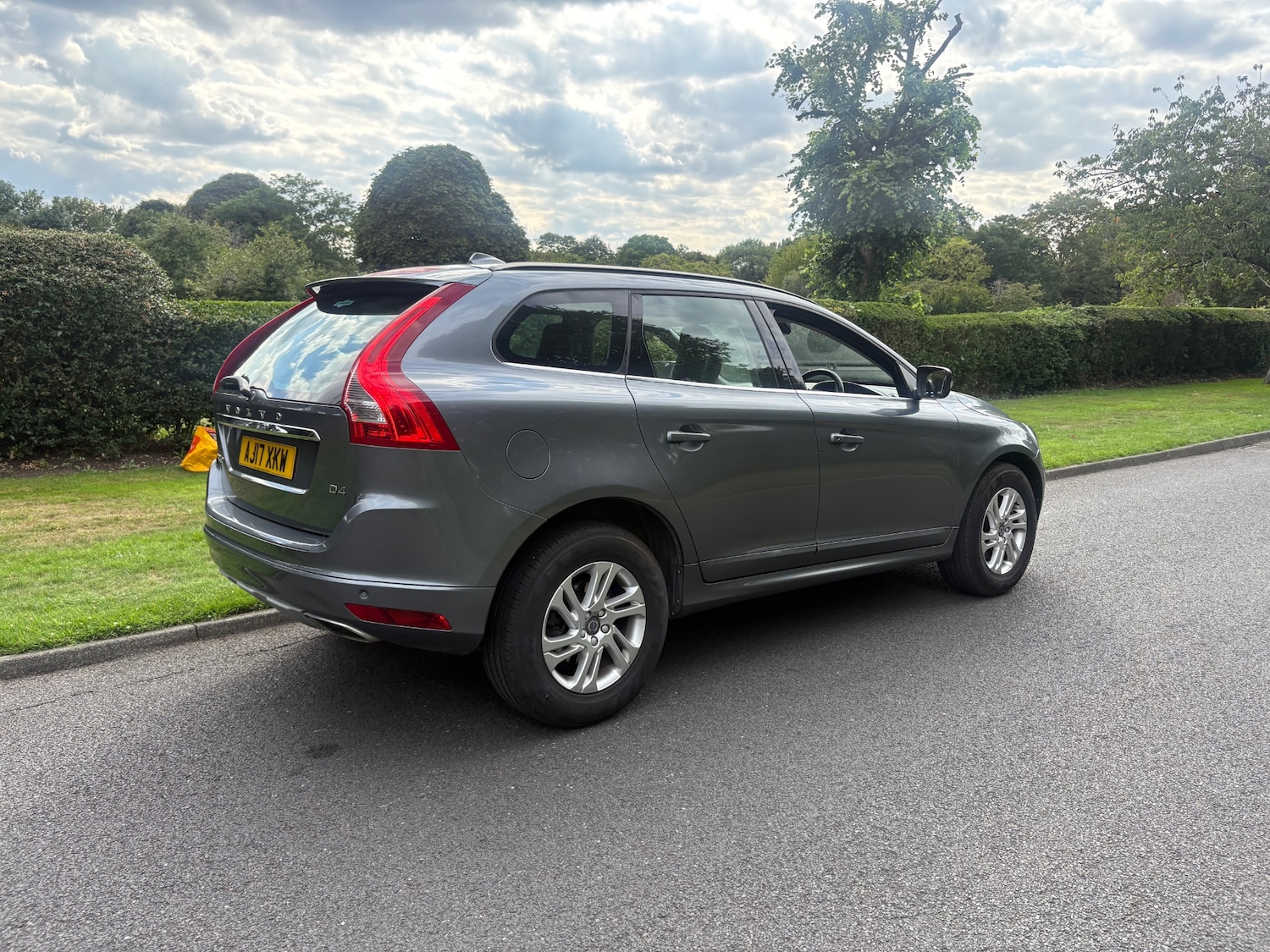 Used Volvo XC60 2017 for sale - 76594690: Photo 8