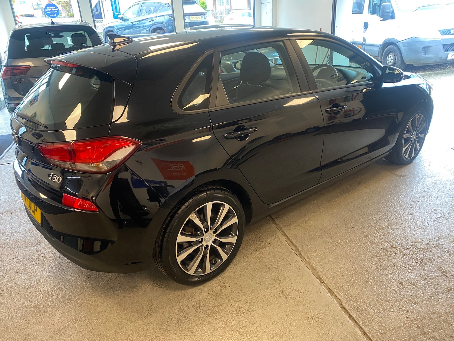 Used Hyundai i30 2017 for sale - 76477491: Photo 9