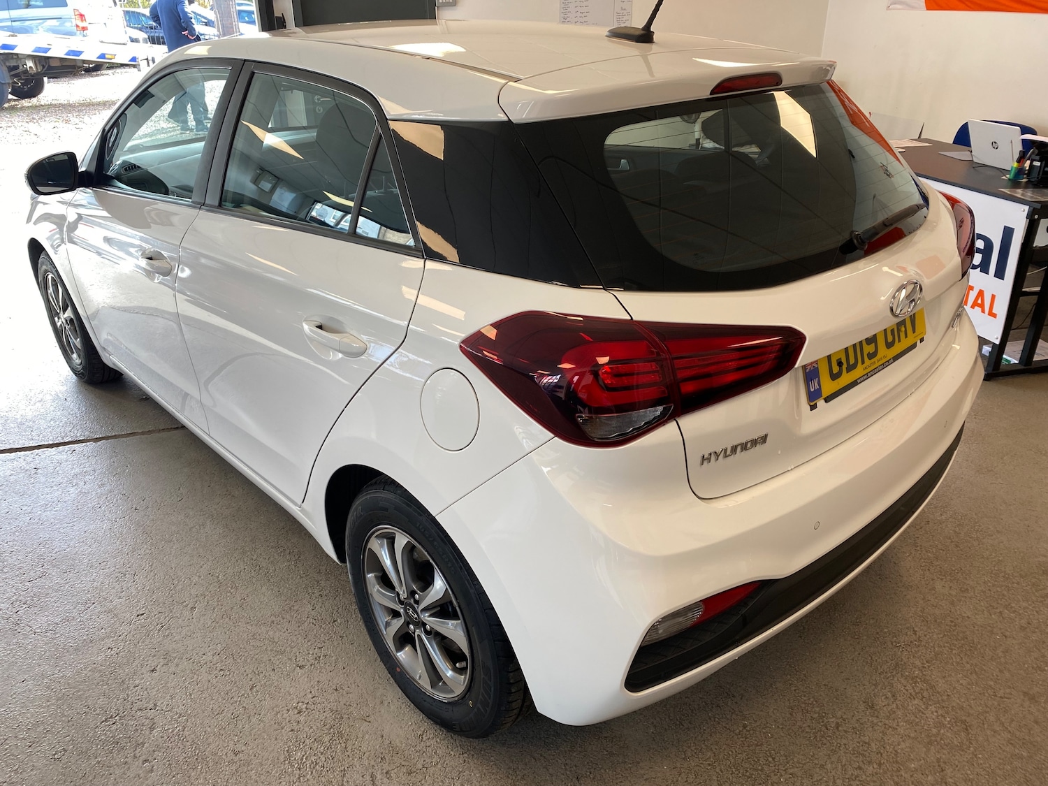 Used Hyundai i20 2019 for sale - 76961844: Photo 4