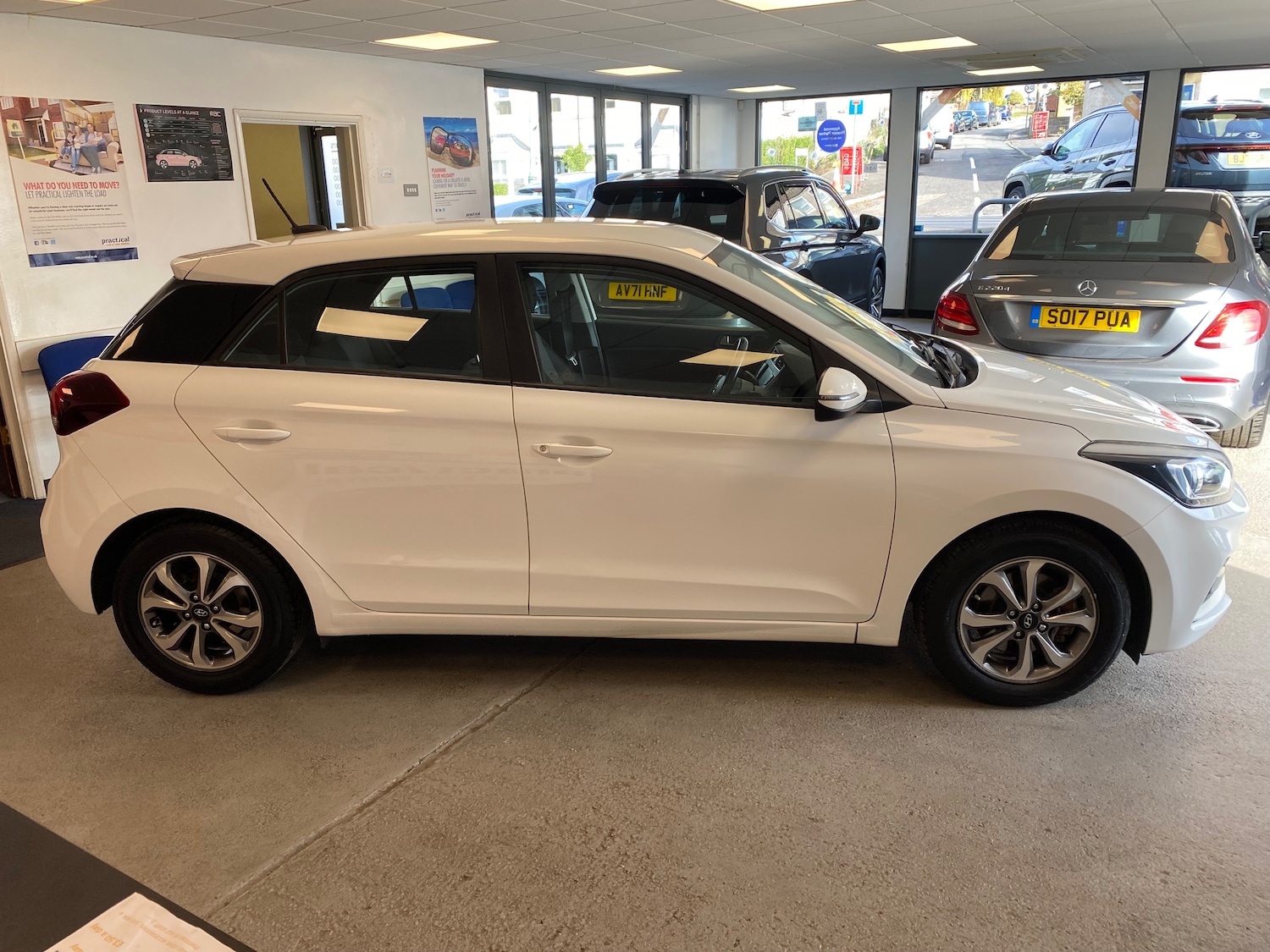 Used Hyundai i20 2019 for sale - 76961844: Photo 9