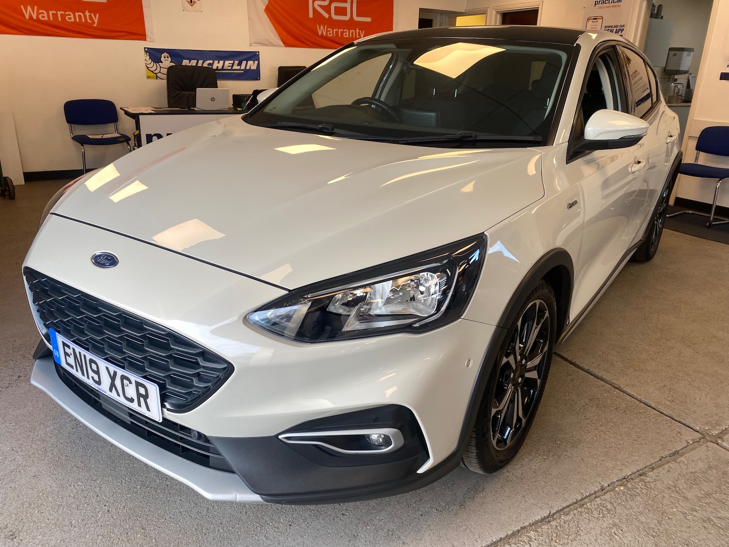 Used Ford Focus 2019 for sale - 76569297: Photo 2