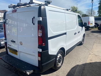 Used Vauxhall Vivaro 2018 for sale - 78242297: Photo