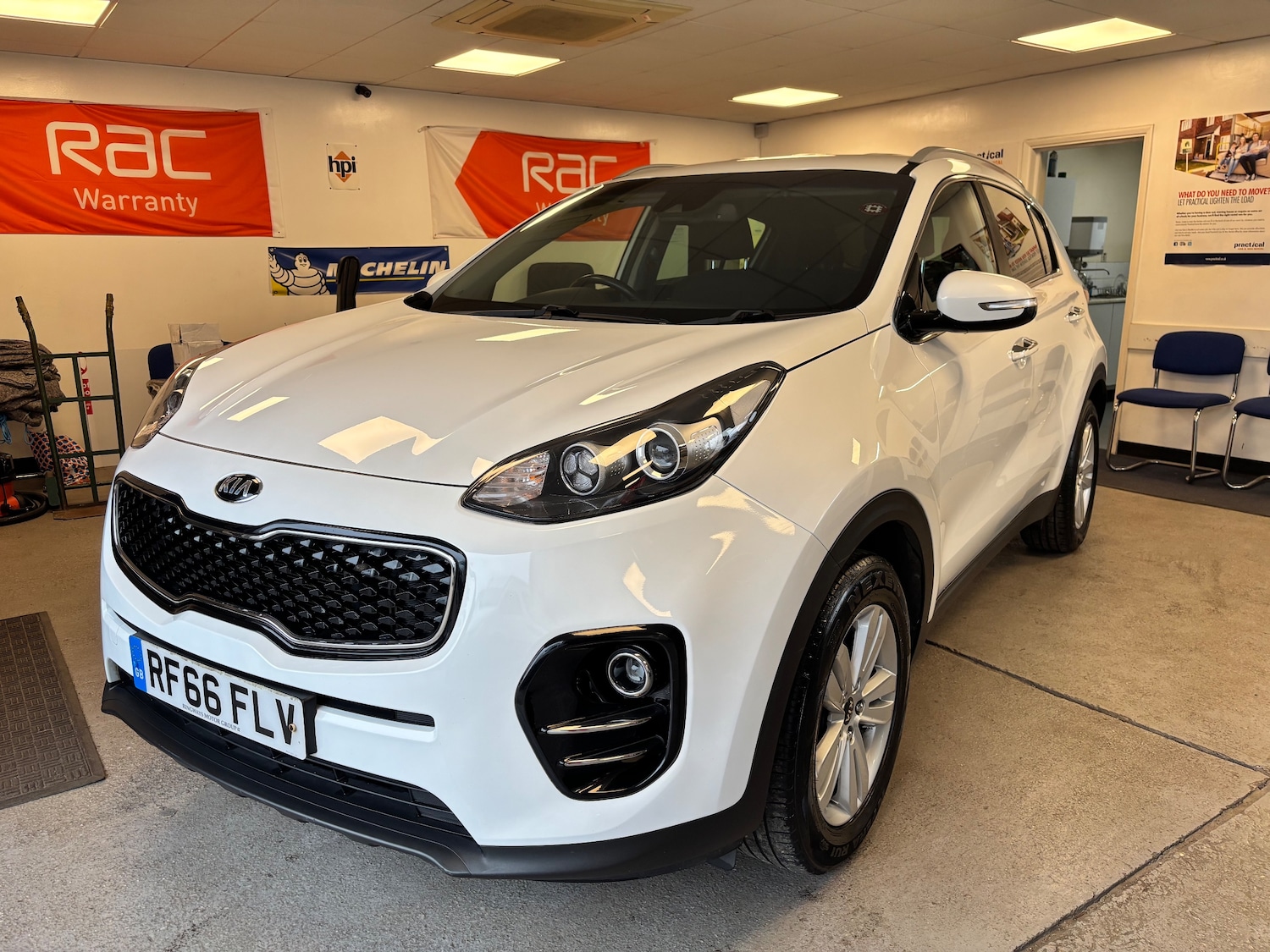 Used Kia Sportage 2017 for sale - 77904308: Photo 2