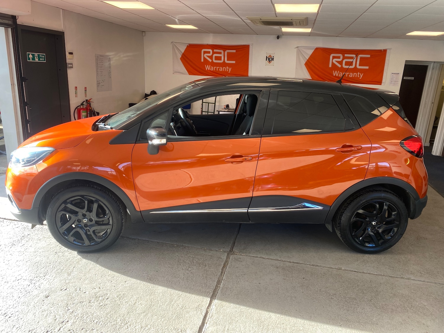 Used Renault Captur 2015 for sale - 77259070: Photo 10