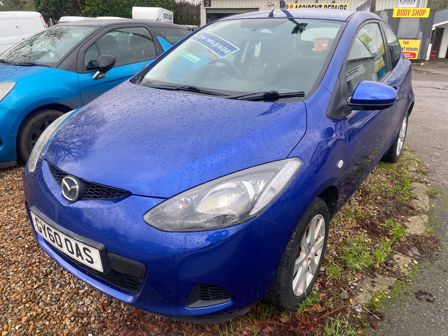 Used Mazda Mazda2 2010 for sale - 76685565: Photo 2