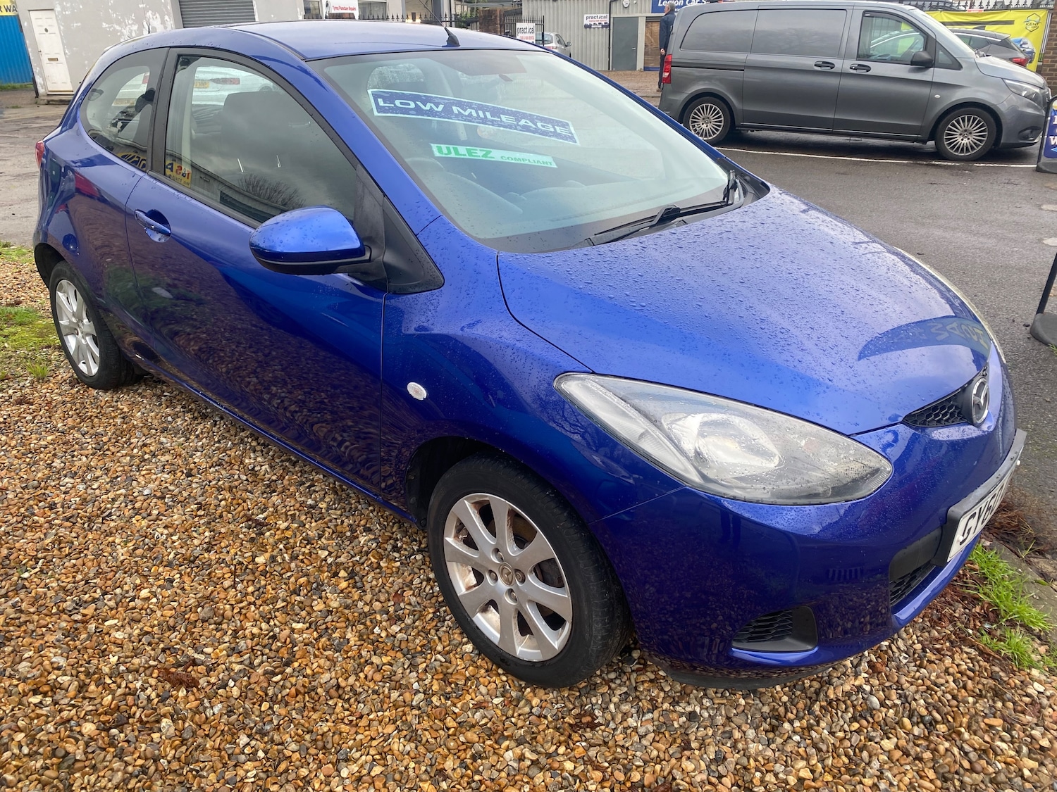 Used Mazda Mazda2 2010 for sale - 76685565: Photo 5