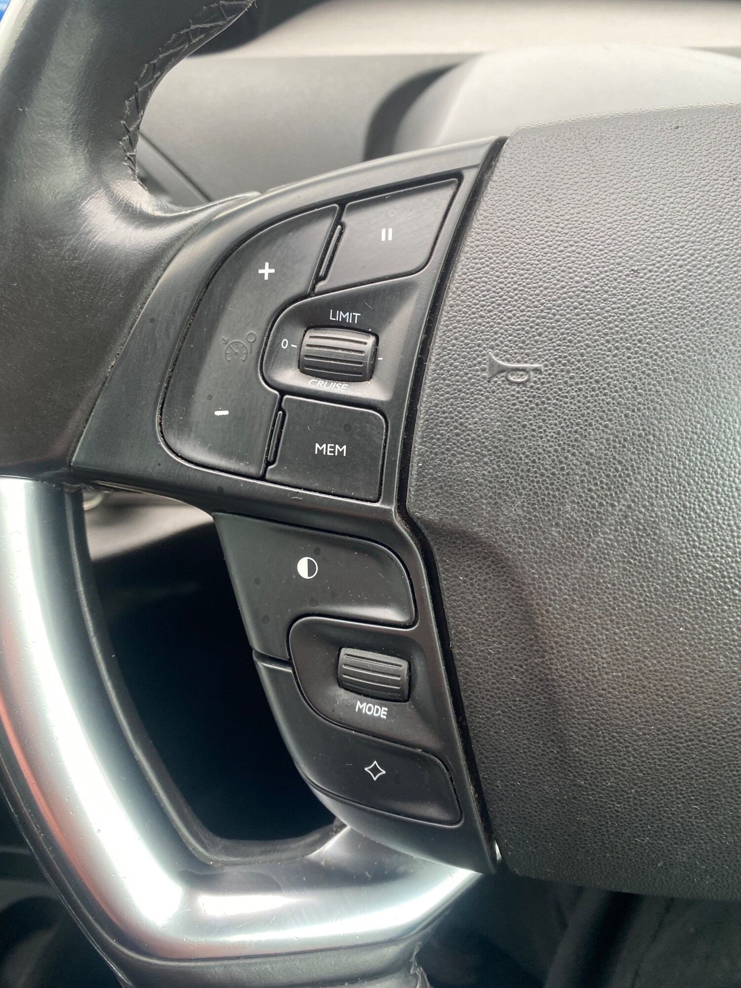 Used Citroen Grand C4 Picasso 2013 for sale - 77562650: Photo 16