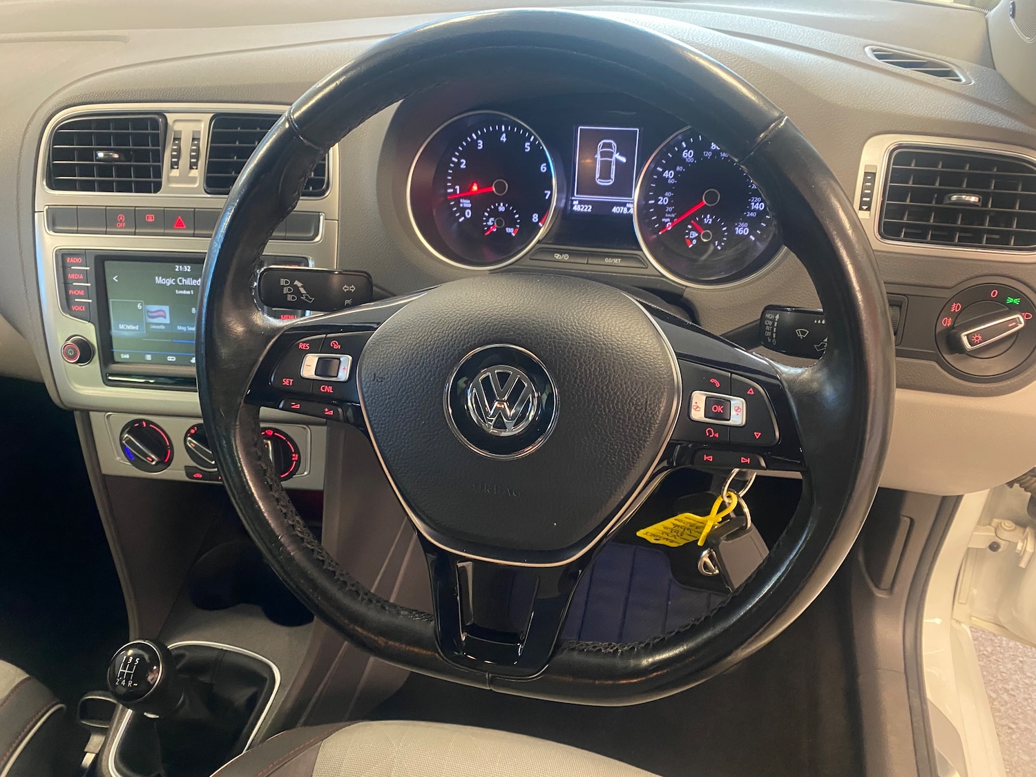 Used Volkswagen Polo 2017 for sale - 77002050: Photo 11