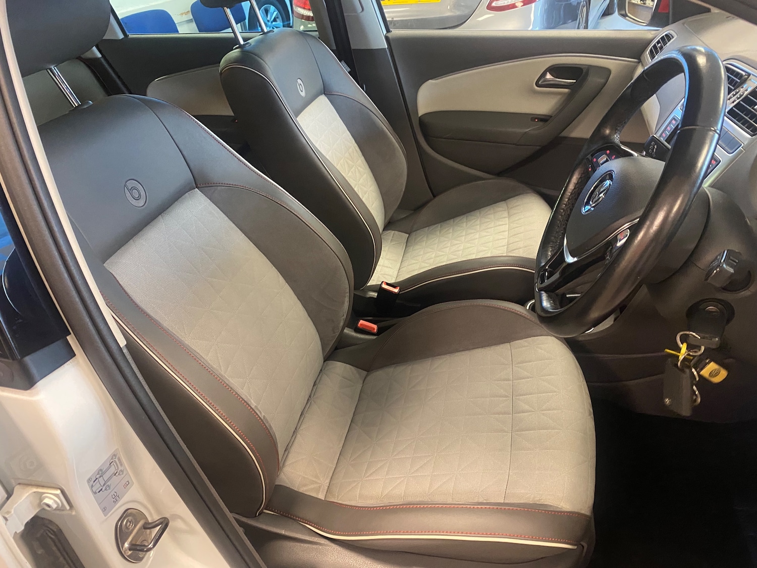 Used Volkswagen Polo 2017 for sale - 77002050: Photo 12