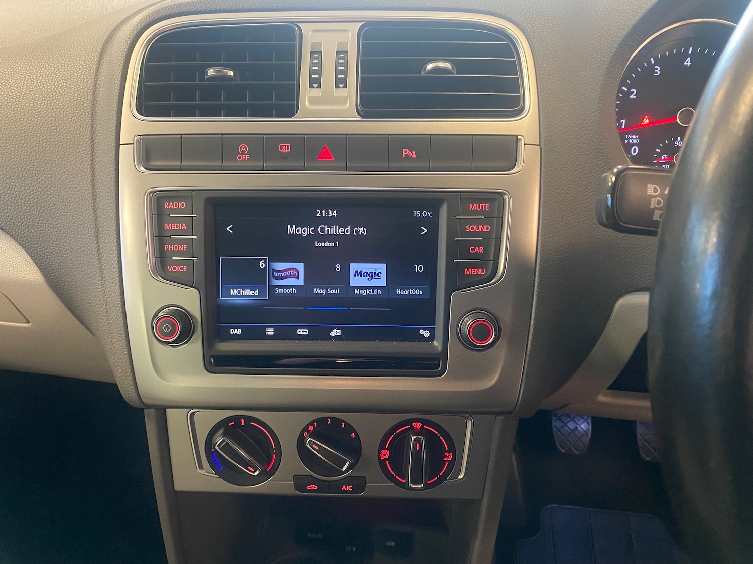 Used Volkswagen Polo 2017 for sale - 77002050: Photo 20