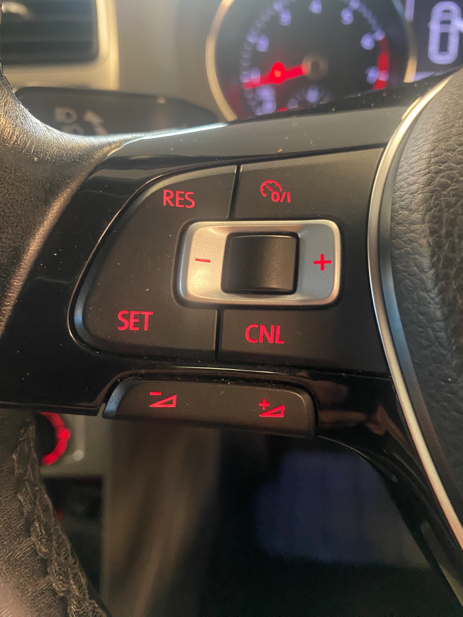 Used Volkswagen Polo 2017 for sale - 77002050: Photo 25