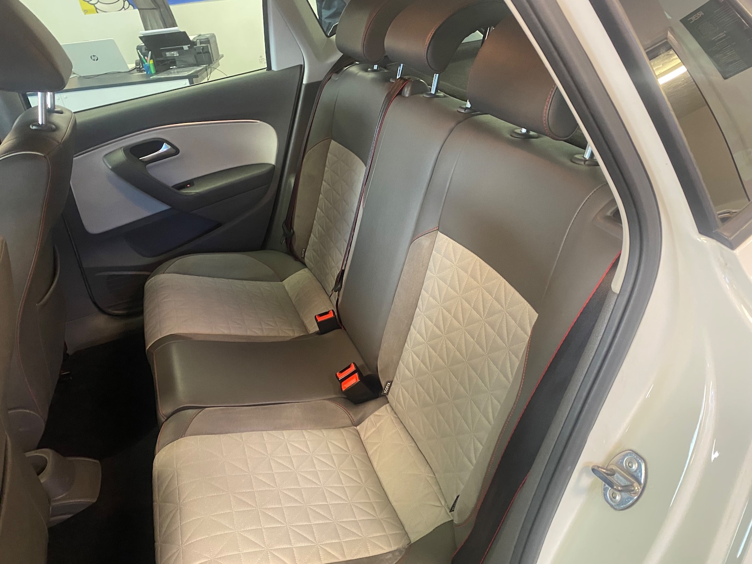 Used Volkswagen Polo 2017 for sale - 77002050: Photo 28