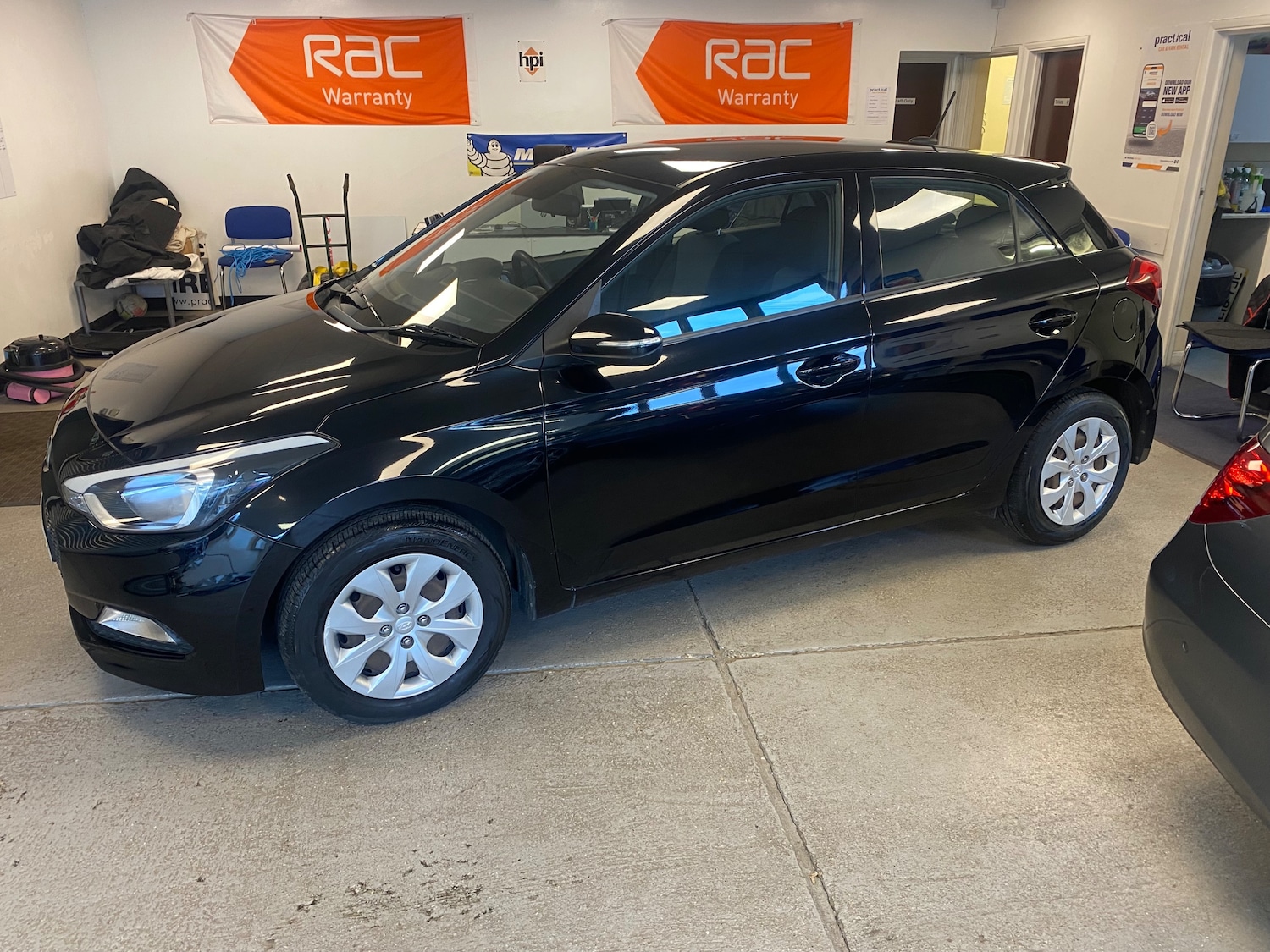 Used Hyundai i20 2018 for sale - 77002051: Photo 10