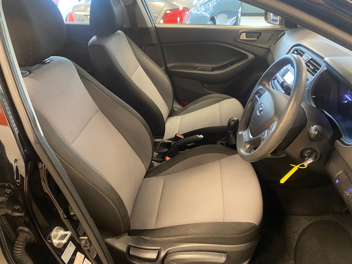 Used Hyundai i20 2018 for sale - 77002051: Photo 11