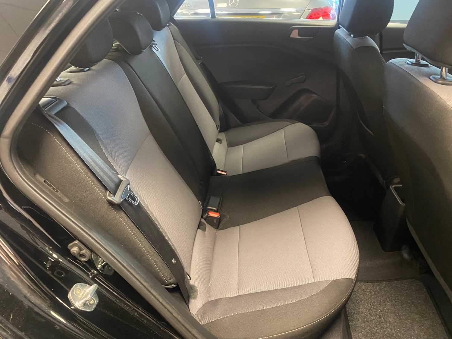 Used Hyundai i20 2018 for sale - 77002051: Photo 21