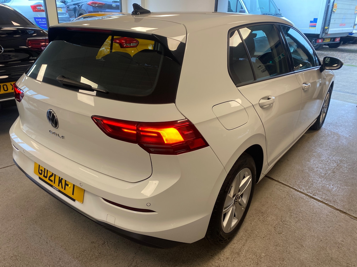 Used Volkswagen Golf 2021 for sale - 77072170: Photo 3