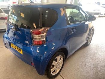 Used Toyota IQ 2010 for sale - 79211045: Photo