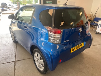 Used Toyota IQ 2010 for sale - 79211045: Photo