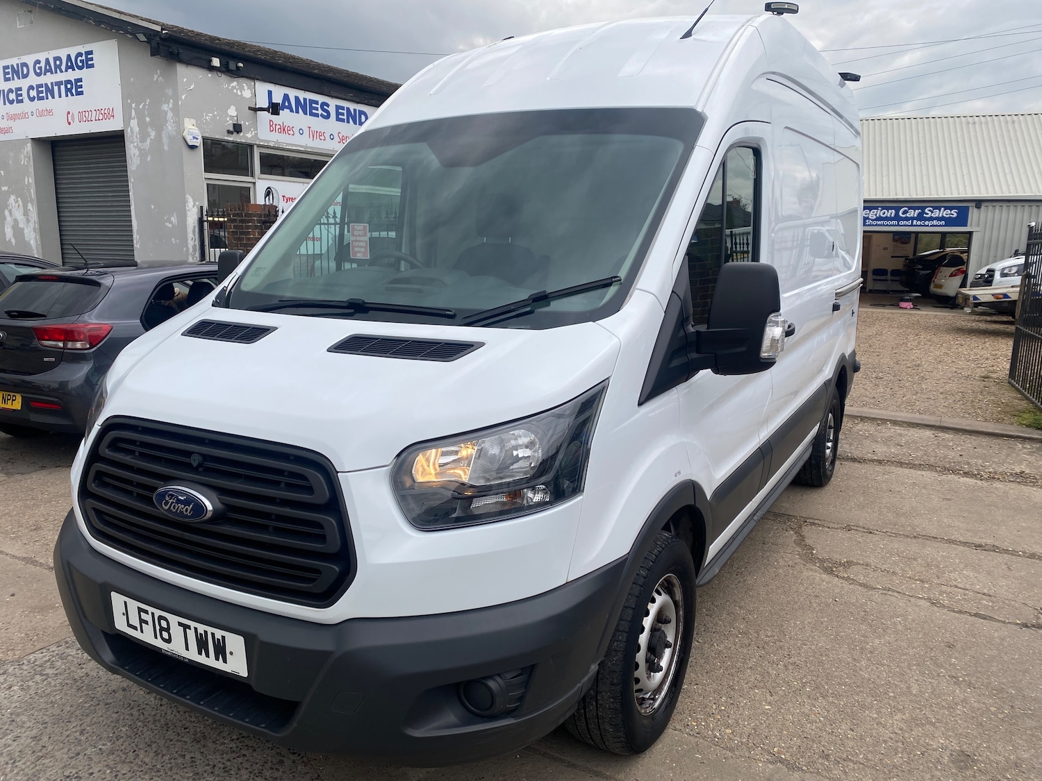 Used Ford Transit 2018 for sale - 78083957: Photo 2