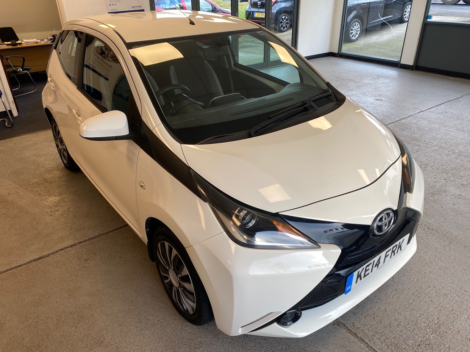Used Toyota AYGO 2014 for sale - 77161260: Photo 9