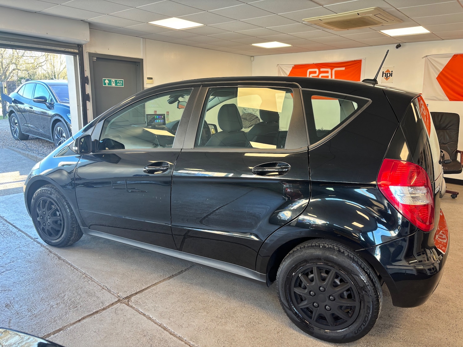 Used Mercedes-Benz A-Class 2012 for sale - 77935496: Photo 10