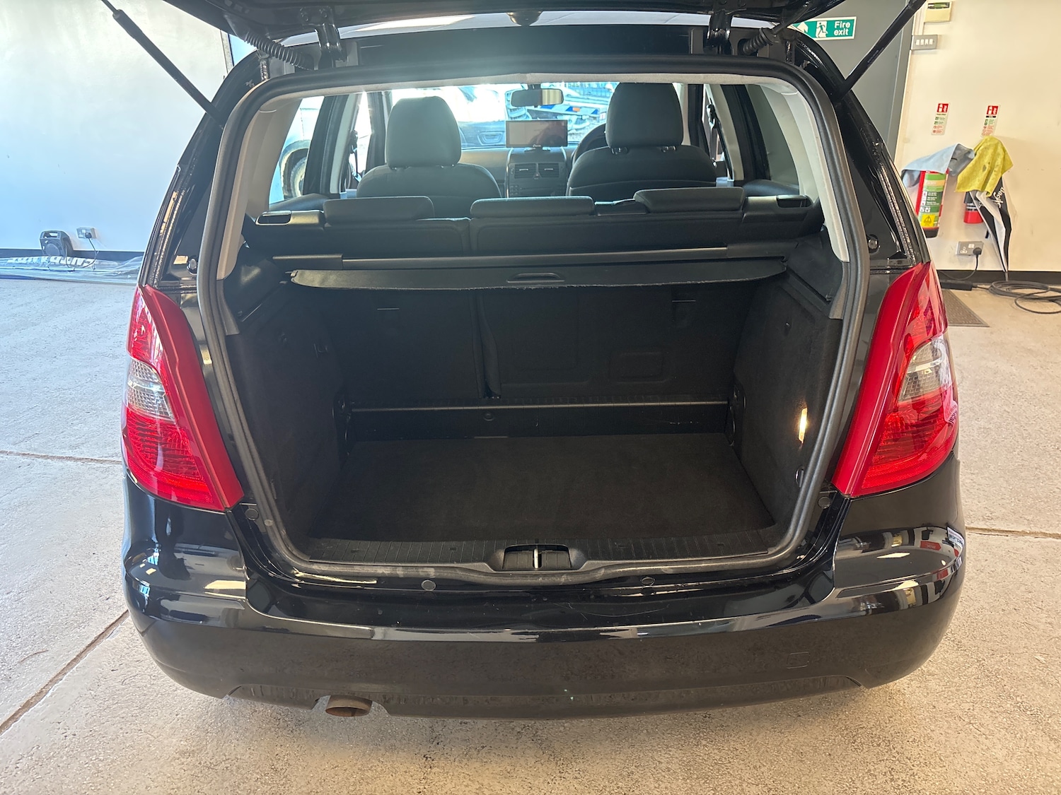 Used Mercedes-Benz A-Class 2012 for sale - 77935496: Photo 21