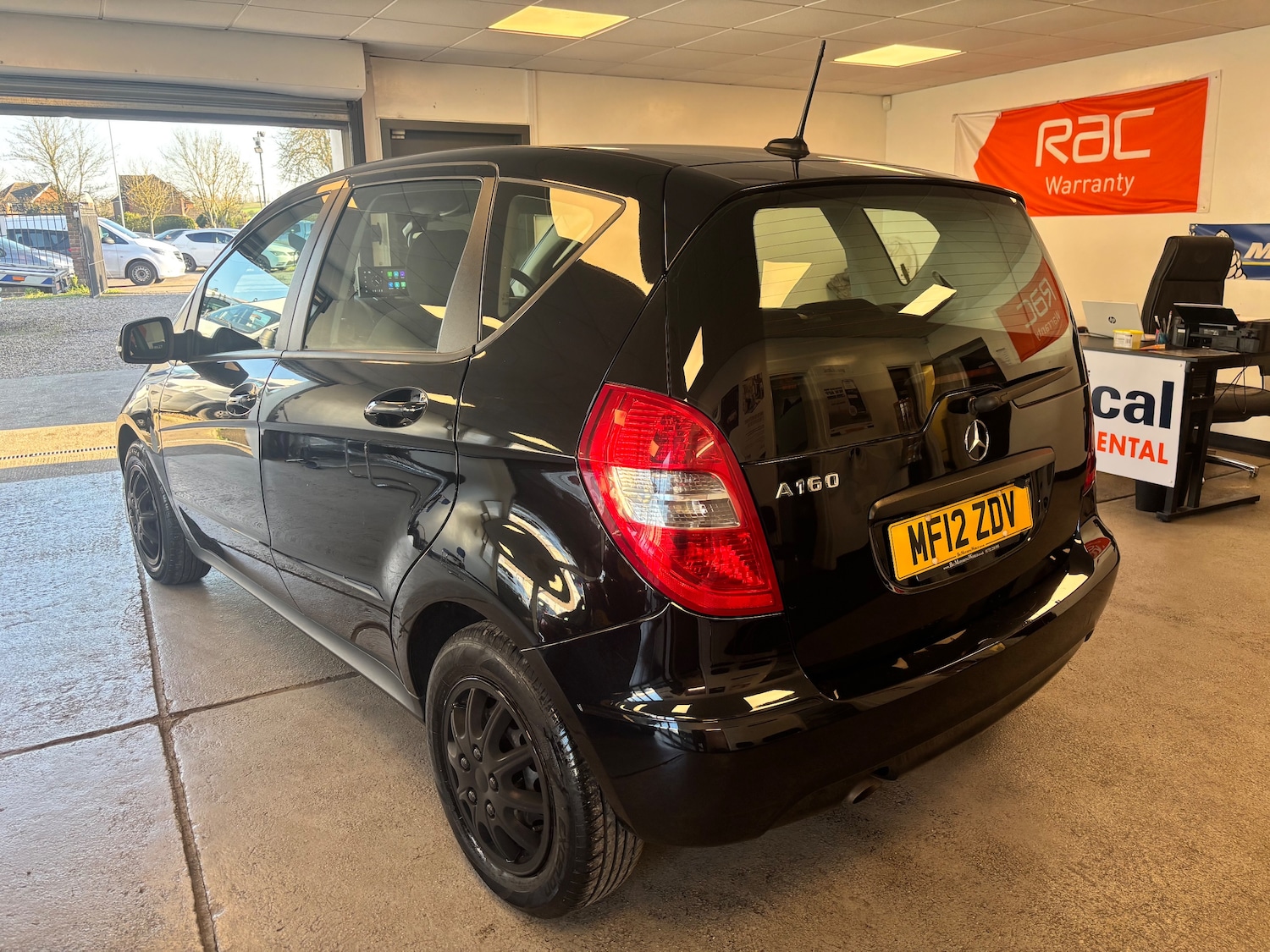 Used Mercedes-Benz A-Class 2012 for sale - 77935496: Photo 4